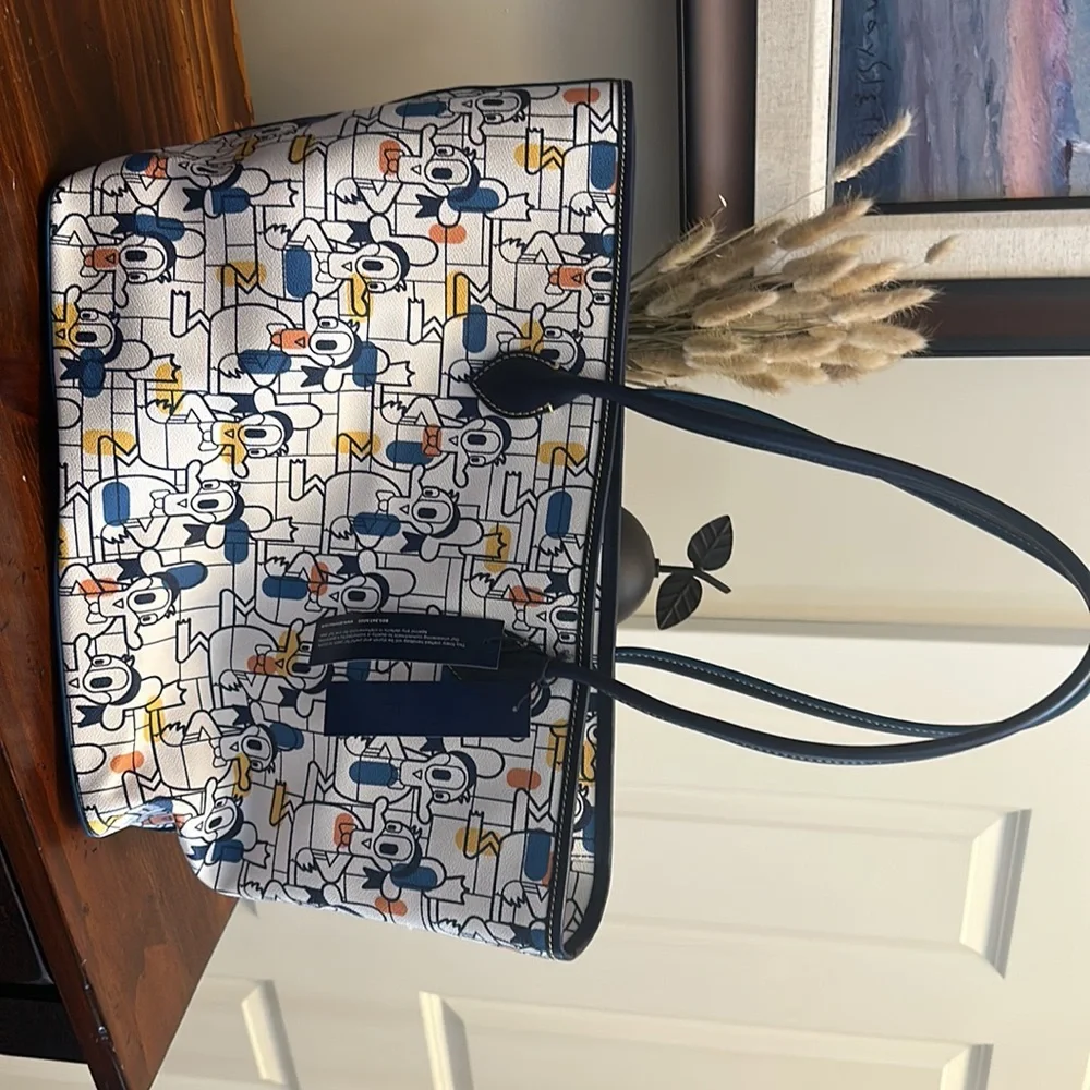 Dooney & Bourke women’s Donald Duck Disney Parks Bag